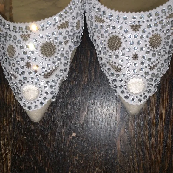 Badgley Mischka Gigi Embellished Pointed-Toe Flats - Picture 2 of 11